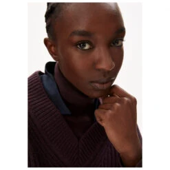 Armedangels Women's Viaa - Poncho -Outdoor Bekleidungs Laden armedangels womens viaa poncho detail 5