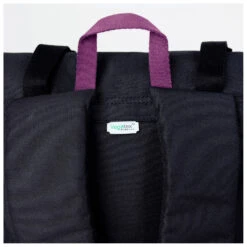 Doughnut Christopher Happy Camper 18 - Daypack 15 Doughnut Christopher Happy Camper 18 - Daypack -Outdoor Bekleidungs Laden doughnut christopher happy camper 18 daypack detail 4