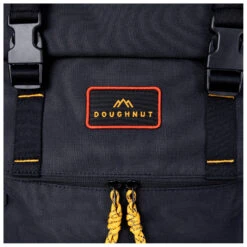 Doughnut Christopher Happy Camper 18 - Daypack 18 Doughnut Christopher Happy Camper 18 - Daypack -Outdoor Bekleidungs Laden doughnut christopher happy camper 18 daypack detail 7