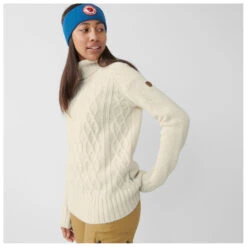FJÄLLRÄVEN Women's Övik Cable Knit Roller Neck - Wollpullover -Outdoor Bekleidungs Laden fjaellraeven womens oevik cable knit roller neck wollpullover detail 3