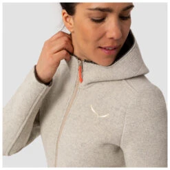 SALEWA Women's Sarner 2L Wool Fullzip Hoody - Wolljacke -Outdoor Bekleidungs Laden salewa womens sarner 2l wool fullzip hoody wolljacke detail 5